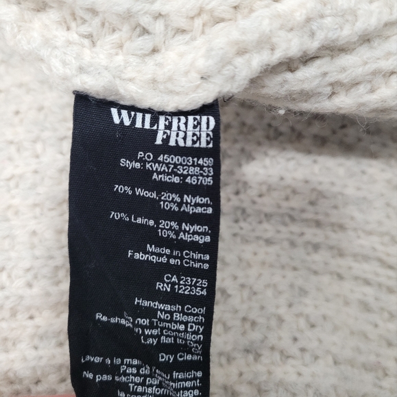Aritzia Wilfred Free zip up cardigan, size small, in a very good condition. - Picture 4 of 5
